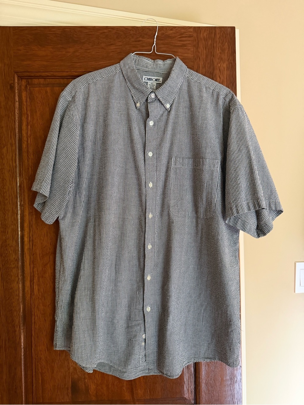 Cherokee Black/White Checkered/Gingham Seersucker Short-Sleeve Shirt - Size XLT